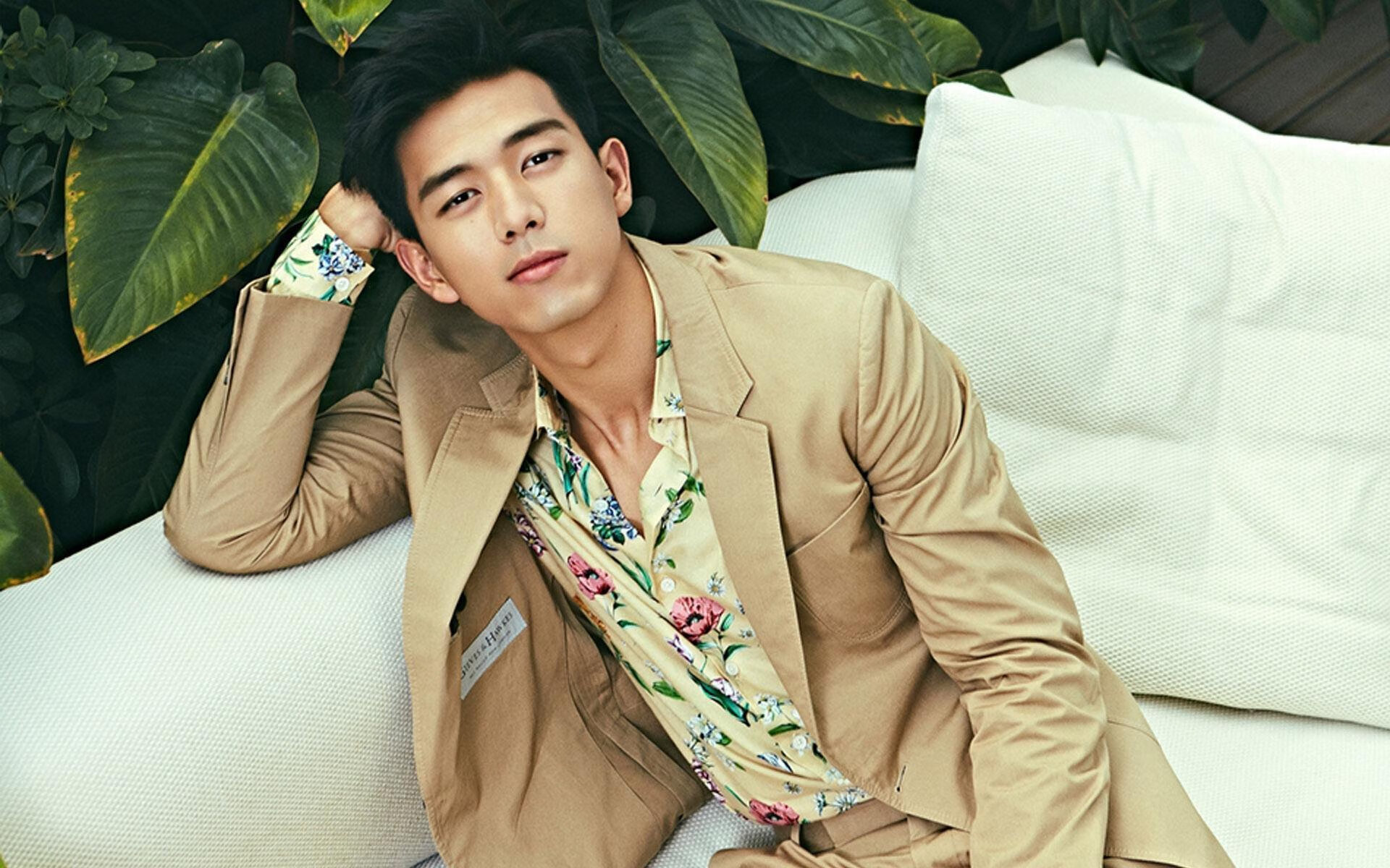 开云·体育官方网站入口-新星崛起：年轻车手的迅速崭露头角，形容新星崛起的口号