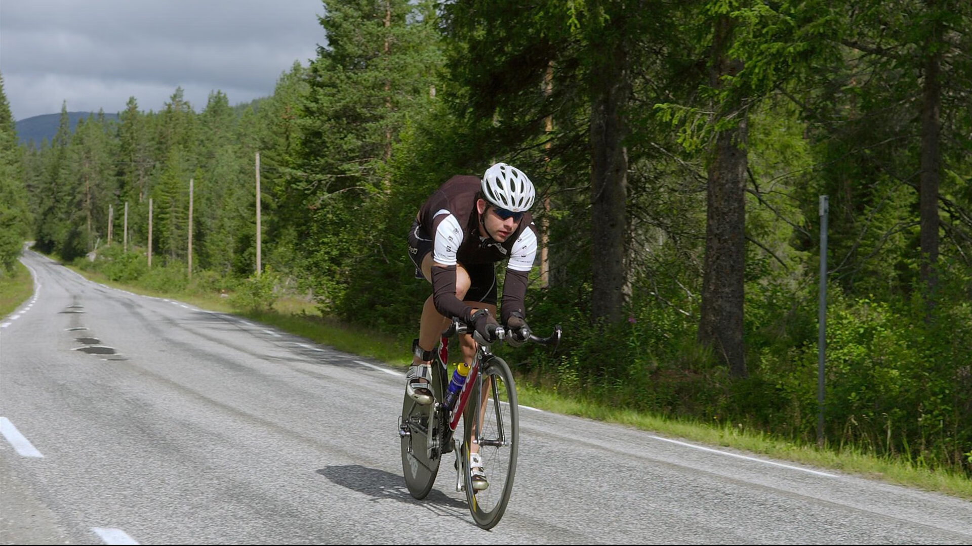 开云体育网页版-职业联赛加强体能监控确保状态稳定，体能对抗赛是什么