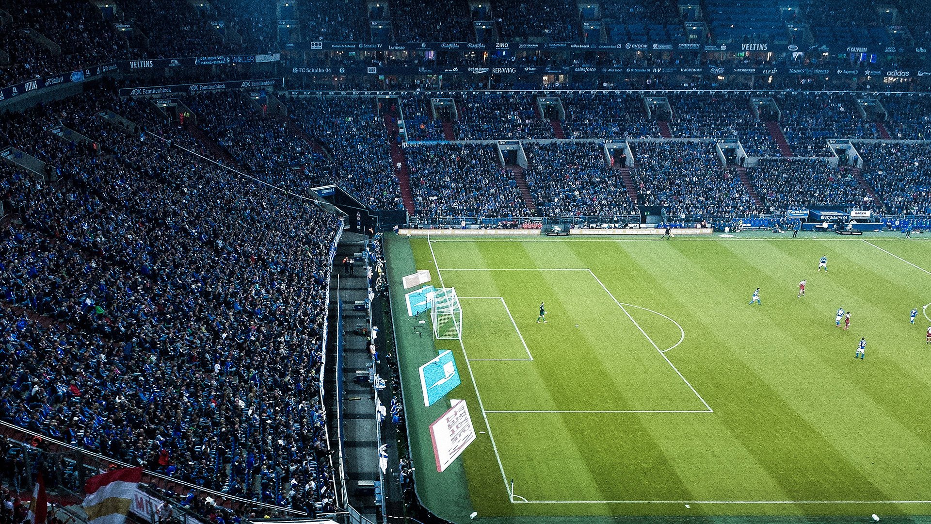 开云体育链接-雷霆组织队内比赛模拟客场作战场景，雷霆杯小组赛